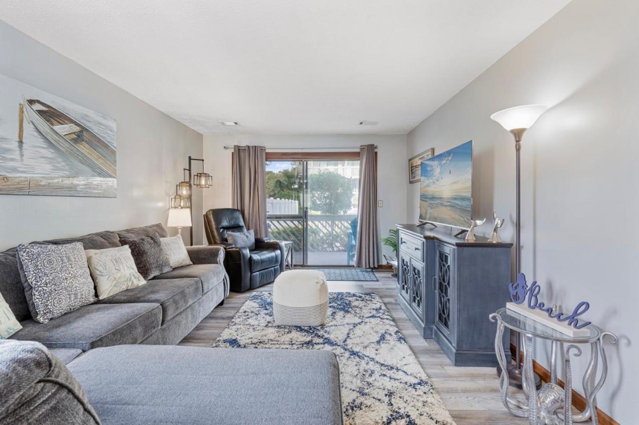 Spacious Modern Condo - 1St Floor - One Block To The Beach Myrtle Beach Extérieur photo