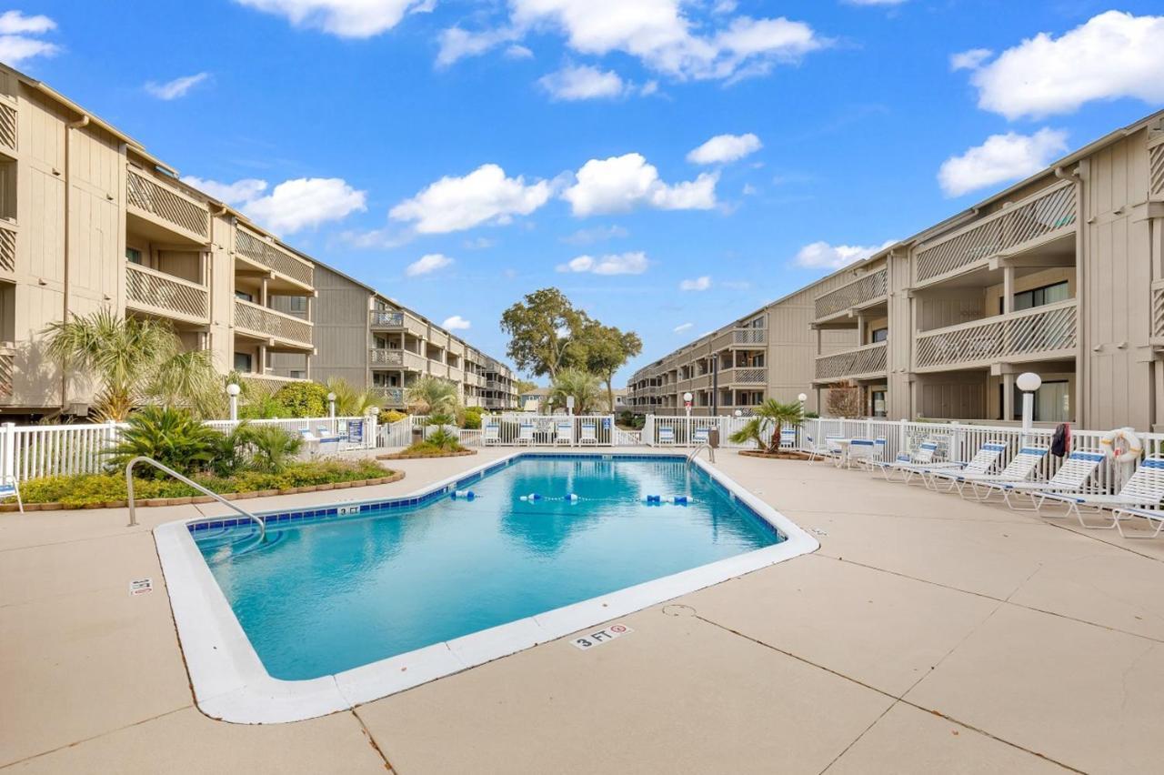 Spacious Modern Condo - 1St Floor - One Block To The Beach Myrtle Beach Extérieur photo